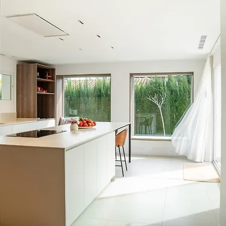 Villa Bright And Elegant Lux